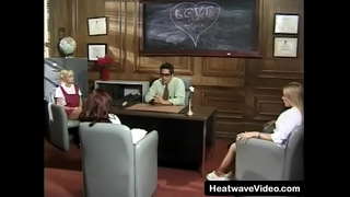 ���คลลี่นิสิตตัวเล็กๆที่#3-ผู้หญิงแพศยาที่มหาวิทยาลัย