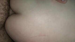 Sunkus analinis šūdas su seksuali mergina. Mergina imtis big dick giliai savo tight ass.