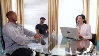 ���៉េ Avluv មិន&amp;#០៣៩;មិនគិតច្រើនអំពីមួយឬក៏ទាំងបី