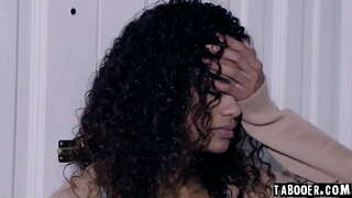 Zezak Babe Scarlit Skandal Lusty Gjatë Bllokimit