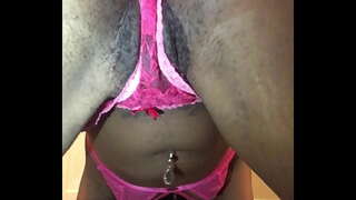 Nellycantsay twerking nær ansiktet