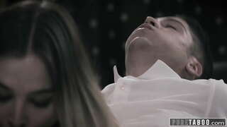 Nolādēts Mans Stepbrother Viņa Paša Labā - 2. DAĻA