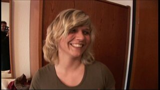 JuliaReaves-XFree - Haussauen Aithisg - sealladh 4