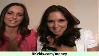 Nhận Được Tiền, 7