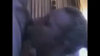 Horny 30&#039; umri wa miaka blond sucks na deepthroats.