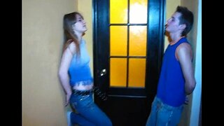 Babe yn caffael overspread gyda cum