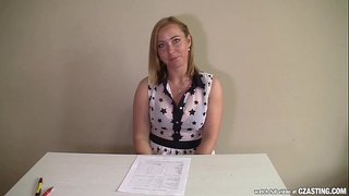 ���हुत सुडौल MILF मुश्किल गड़बड़ हो जाता है