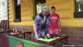 Оло кызлары көллият выебывать ҡаты бабушкин