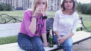 FirstBGG.com - जेन Fox &amp;amp; Bella डोना - त्रिगुट संग सबै प्राकृतिक बालिका