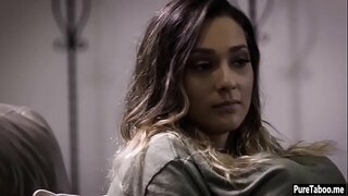 Maighdean teen fucked ag aisteach cairde teaghlaigh big dick