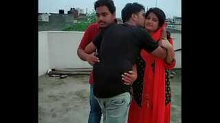 ناگوںی خاتون خانہ