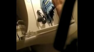 Espiando a mi hermana