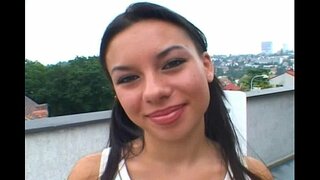 идеальная задница подросткового анала 2!!! сцена чуть больше восемнадцати