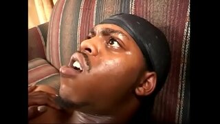 Gana redhaired šokolado gražuolė Kelly Laikais buvo coughed kopūstai vandens į savo burną po trukdymo jos gauruotas twat