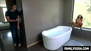 StepBrother ຈັບດກັບ fucking dildo ເປັນໃນຫ້ອງການ