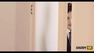 DADDY4K. Ihana sukupuoli kohtaus vanhan isän ja kaunis morsian